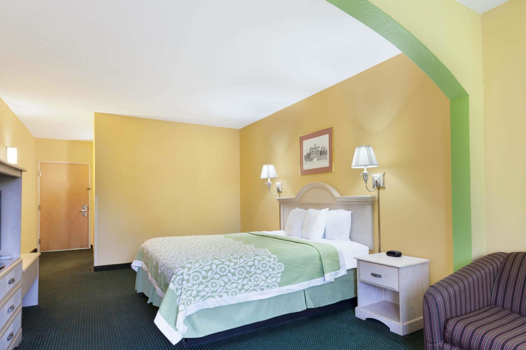 Days Inn & Suites By Wyndham Murfreesboro Dış mekan fotoğraf