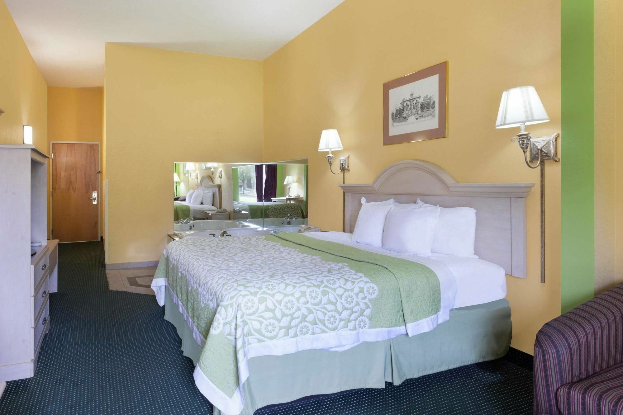 Days Inn & Suites By Wyndham Murfreesboro Dış mekan fotoğraf